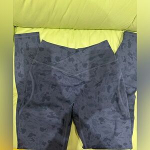 Alphalete surface leggings